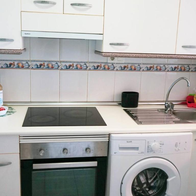 Bright & quiet 2bedroom with large terrace & pool - Apartamento de 2 dormitorios - 12