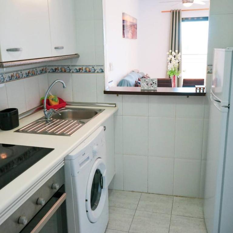 Bright & quiet 2bedroom with large terrace & pool - Apartamento de 2 dormitorios - 32