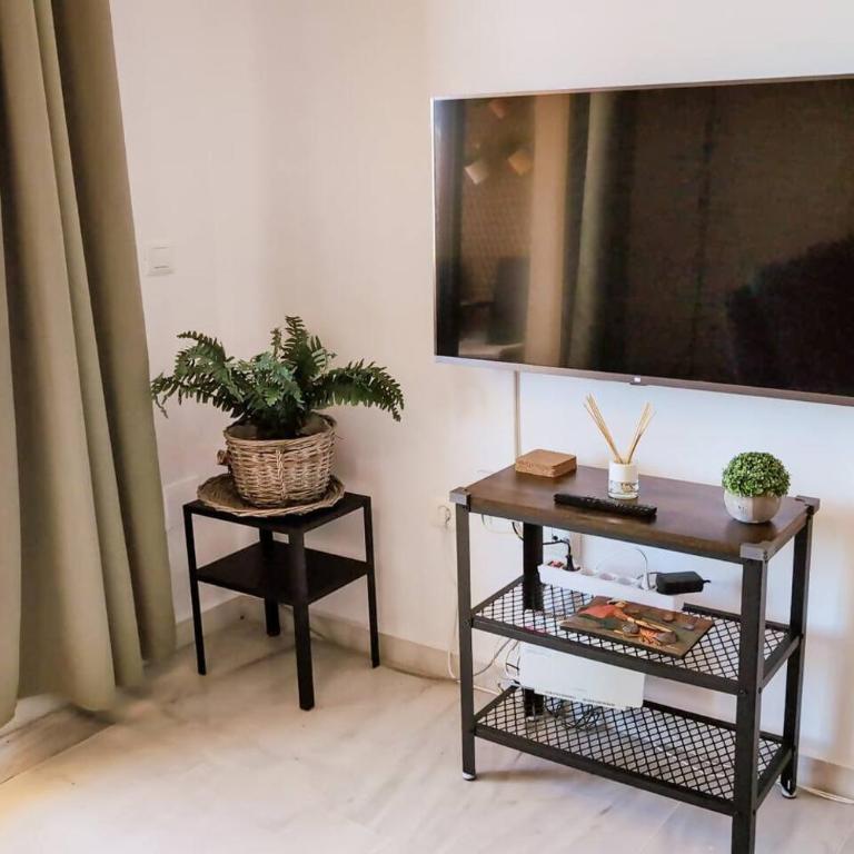 Bright & quiet 2bedroom with large terrace & pool - Apartamento de 2 dormitorios - 10