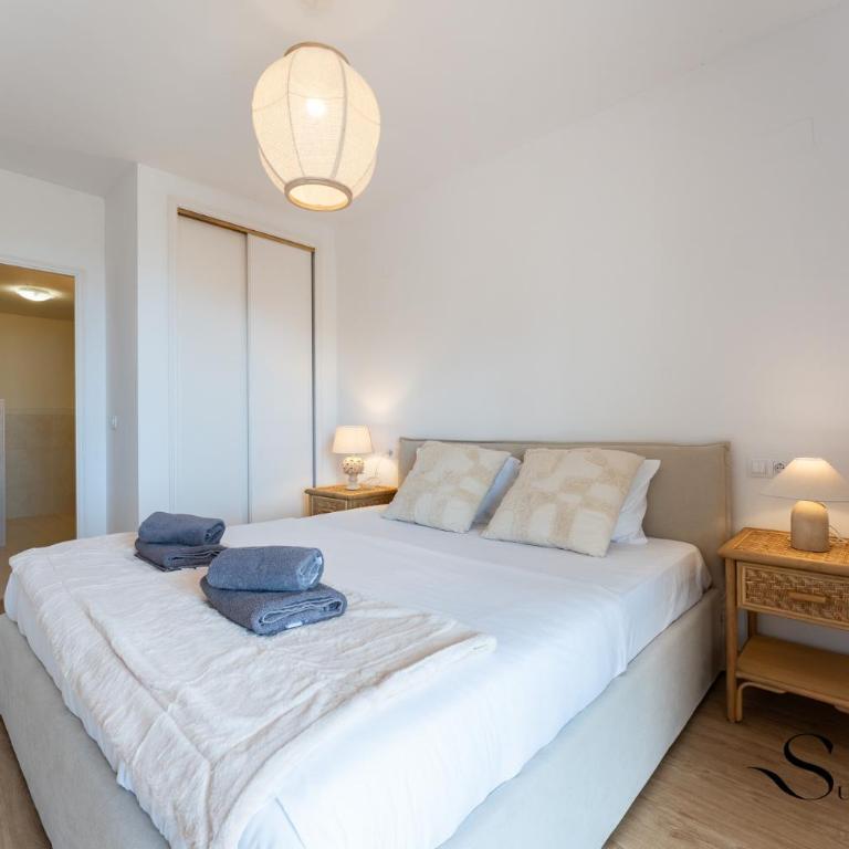 Relaxing Sea View Escape in Calahonda REF904 - Two-Bedroom Apartment with Ocean View - 14