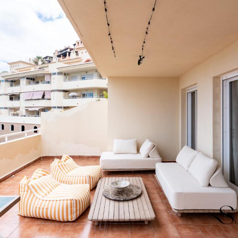 Relaxing Sea View Escape in Calahonda REF904 - Two-Bedroom Apartment with Ocean View - 17