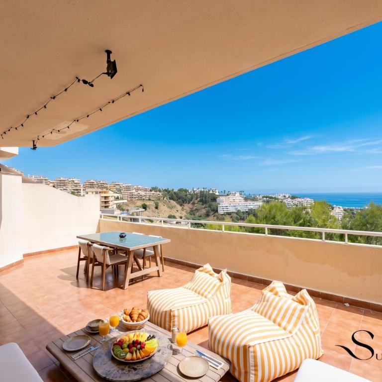 Relaxing Sea View Escape in Calahonda REF904 - Two-Bedroom Apartment with Ocean View - 2