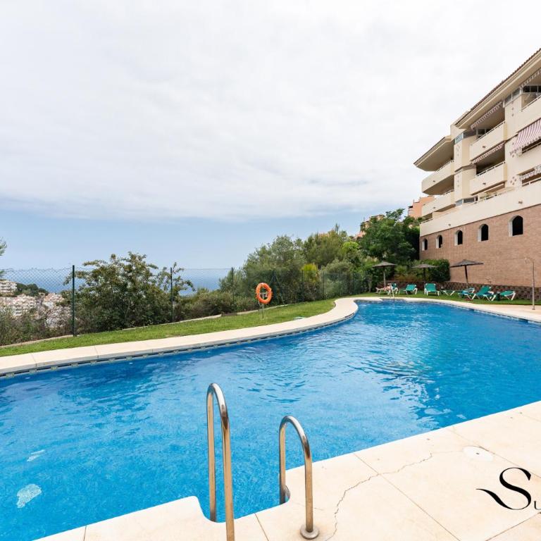 Relaxing Sea View Escape in Calahonda REF904 - Two-Bedroom Apartment with Ocean View - 3