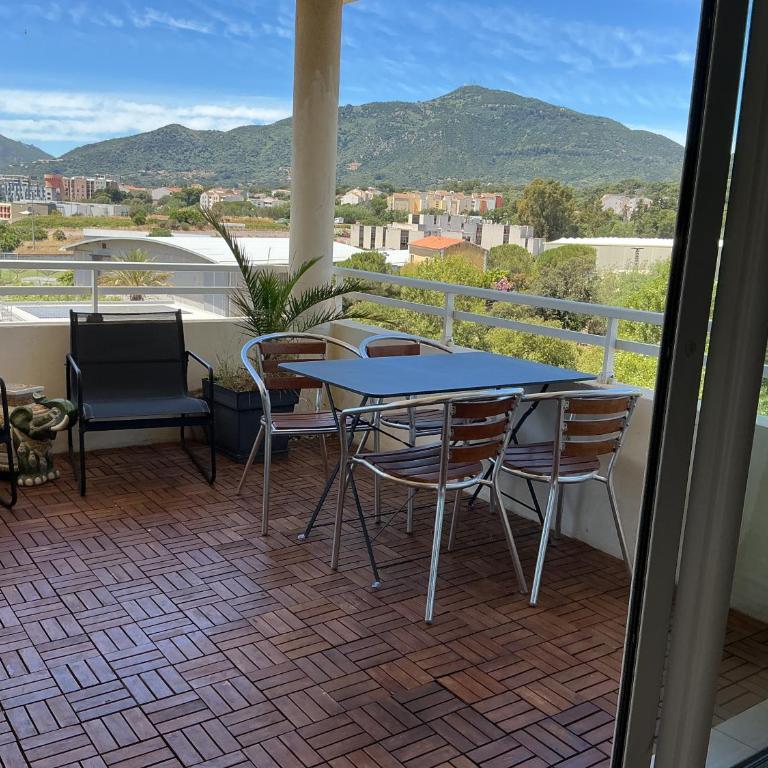 T3 à Ajaccio - 2 chambres avec terrasse et parking gratuit proche du centre ville et des plages - Apartment mit 2 Schlafzimmern - 24
