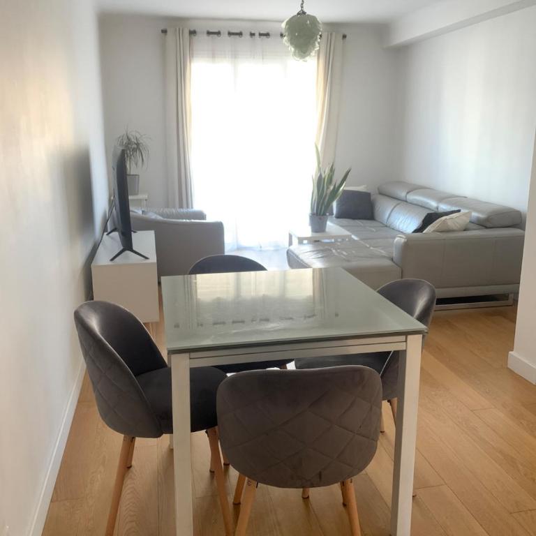 Comfortable 2 bedroom apartment perfect for 4 people - Apartment mit 2 Schlafzimmern - 4