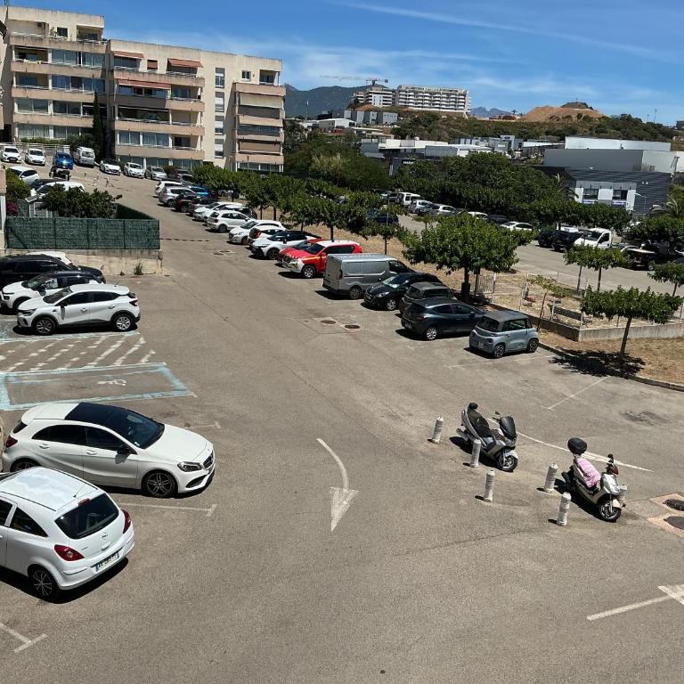 T3 à Ajaccio - 2 chambres avec terrasse et parking gratuit proche du centre ville et des plages - Apartment mit 2 Schlafzimmern - 13