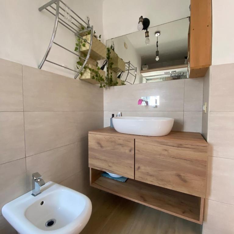 R&F HOME Loft Moderno a 50MT dalla Metro - Apartment mit 1 Schlafzimmer - 15