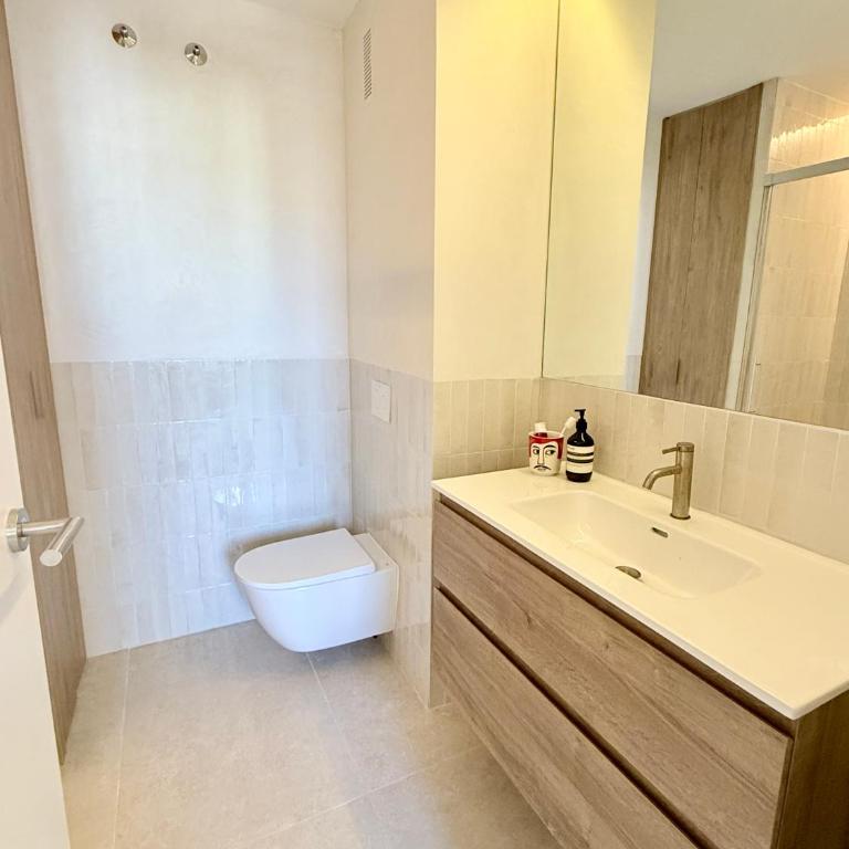 Casa Aura - Beachfront Benicassim - Three-Bedroom Apartment - High Floor - 12