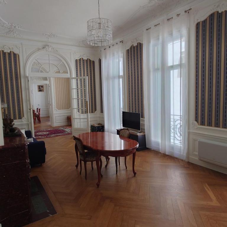 Appartement Haussmannien face aux halles - Appartement 1 Chambre - 3