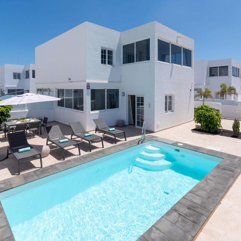Villa Amaia by Villas Now Ltd - Villa - 1