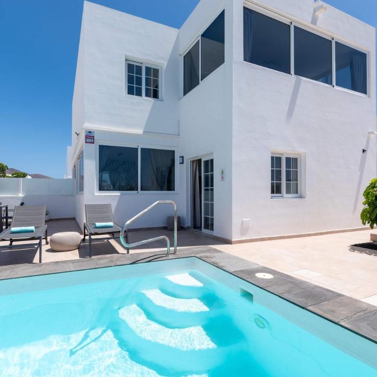 Villa Amaia by Villas Now Ltd - Villa - 33