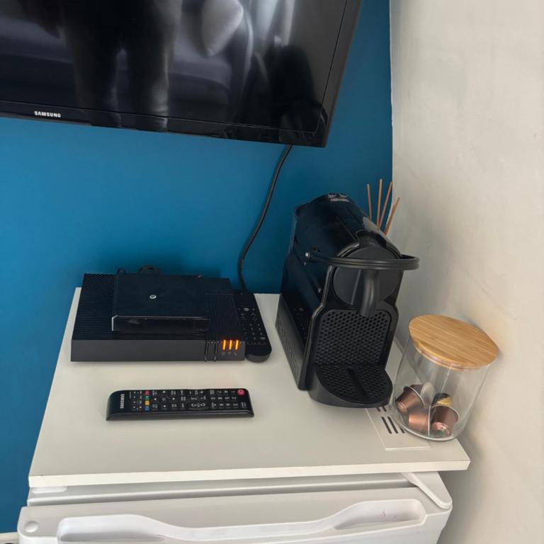 Paris 17ème - STUDIO compact 10m2 -110 sqf - coeur BATIGNOLLES - ideal SOLO traveler - Studio - 74