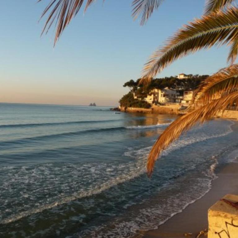 Maison avec terrasse et accès plage à pied - Maison de Vacances - 13