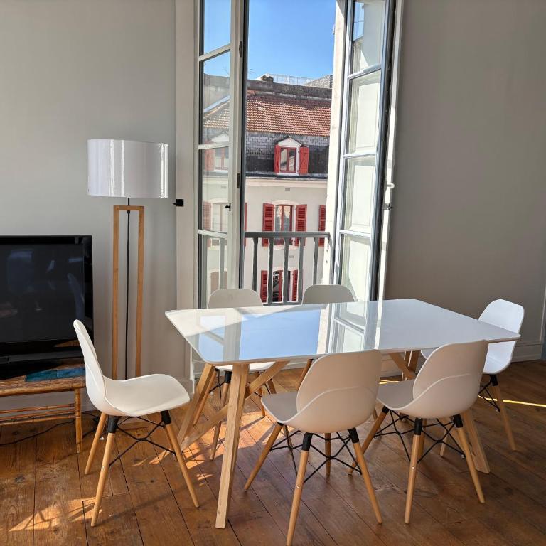 Elegant appartement en plein centre-ville - Appartement 2 Chambres - 2