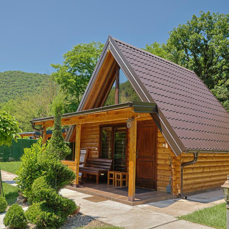 Sicevacka Bajka log cabin in a nature park - Room #1183962101 - 8