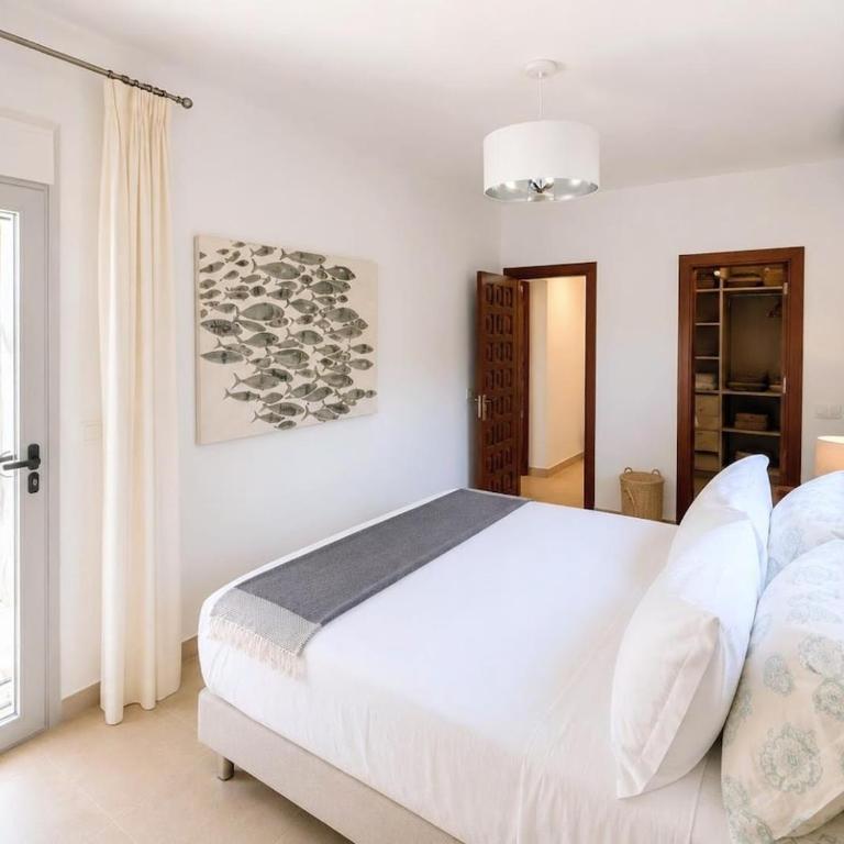 Exclusiva Villa Piscina Climatizada mas Apartamento - Villa - 6