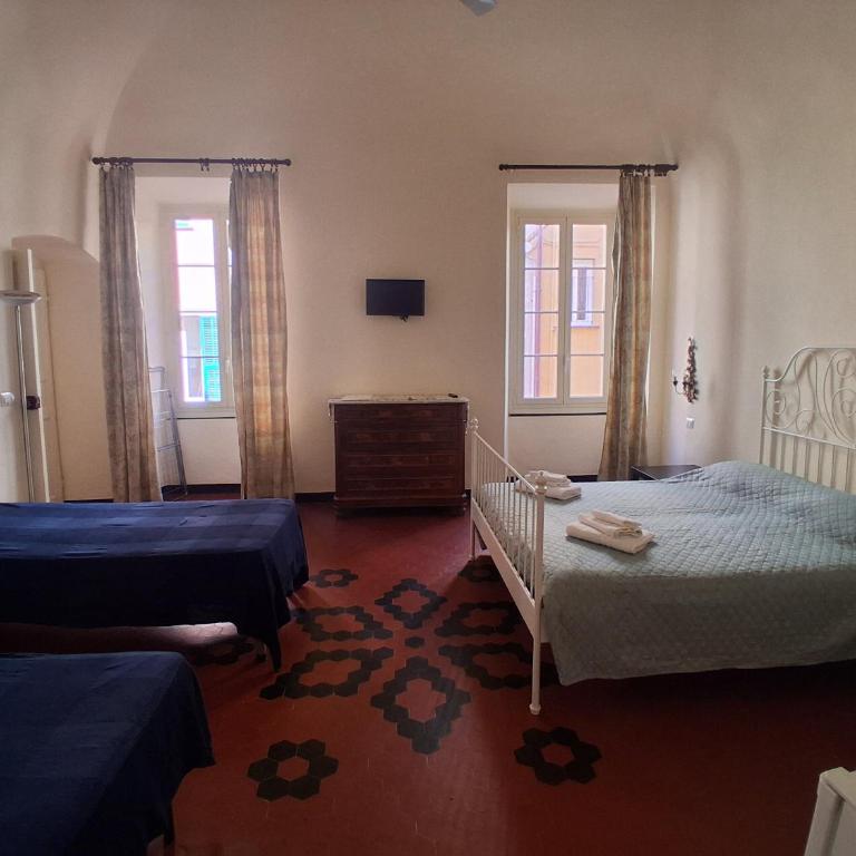 B&B 47 - Camera Quadrupla con Bagno Privato - 2