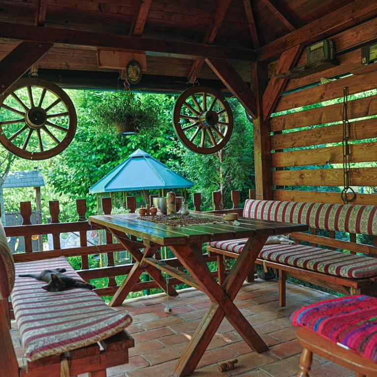 Sicevacka Bajka log cabin in a nature park - Room #1183962101 - 46