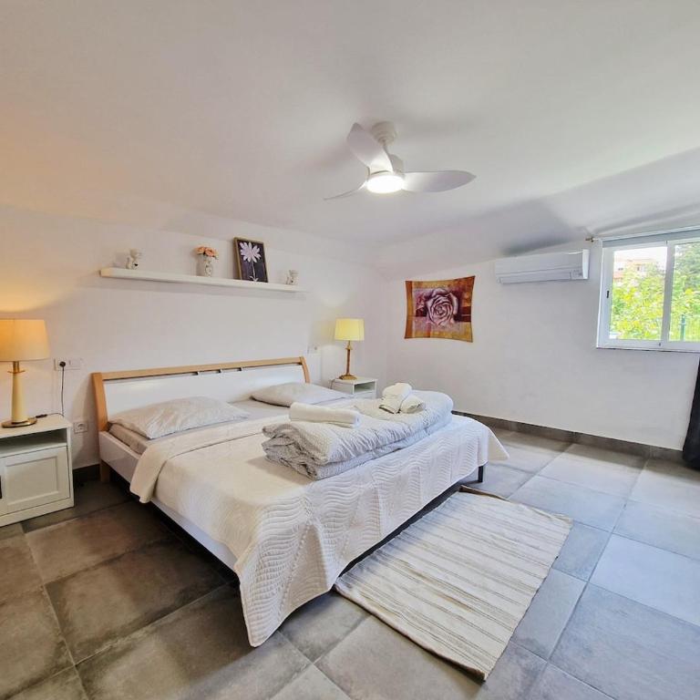 Urogallos Garden Villas Terrace Apartment - Apartment mit 2 Schlafzimmern - 4