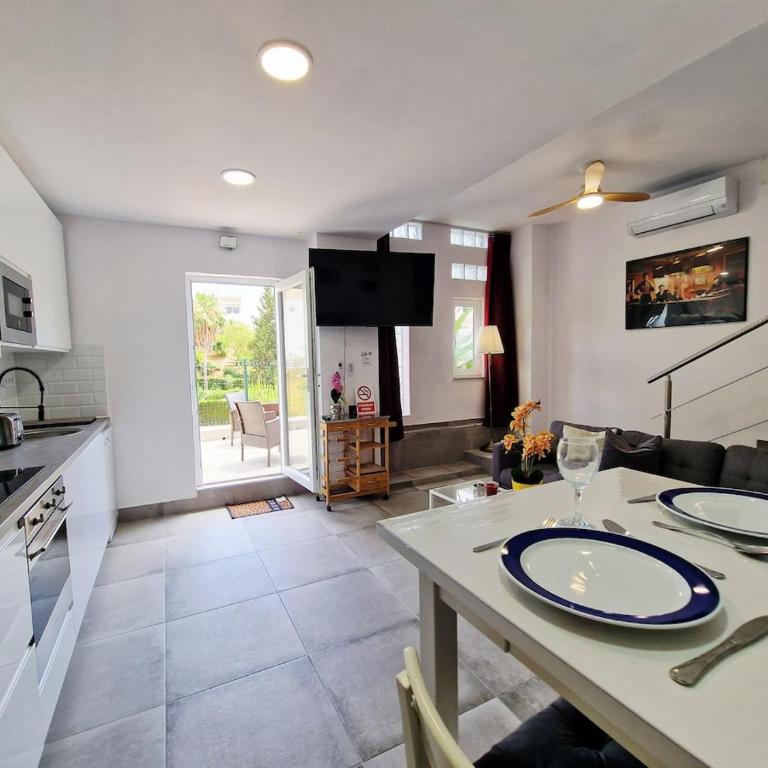 Urogallos Garden Villas Terrace Apartment - Apartment mit 2 Schlafzimmern - 11