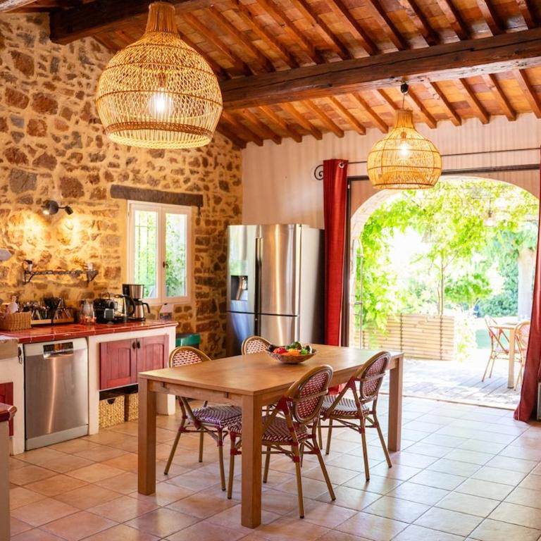 Villa climatisée avec piscine à Sanary-sur-Mer - Four-Bedroom Vacation Home - 49