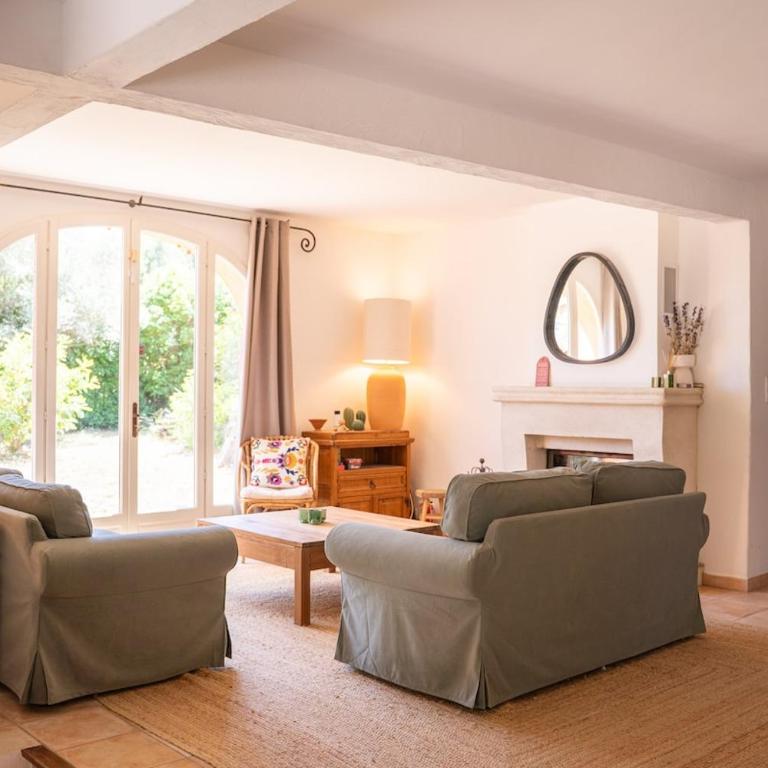 Villa climatisée avec piscine à Sanary-sur-Mer - Four-Bedroom Vacation Home - 73