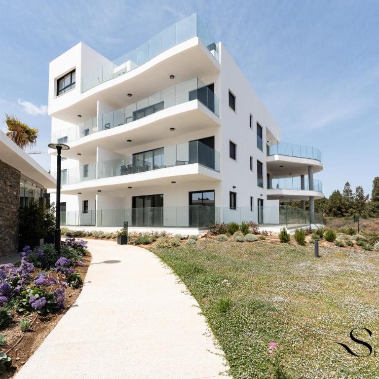 Peaceful Getaway Near Beach & Golf REF076 - Two-Bedroom Deluxe Apartment with Ocean View - 40