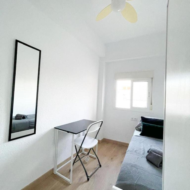 Bilbao Zapillo Apartment, Almería - Three-Bedroom Apartment - 5