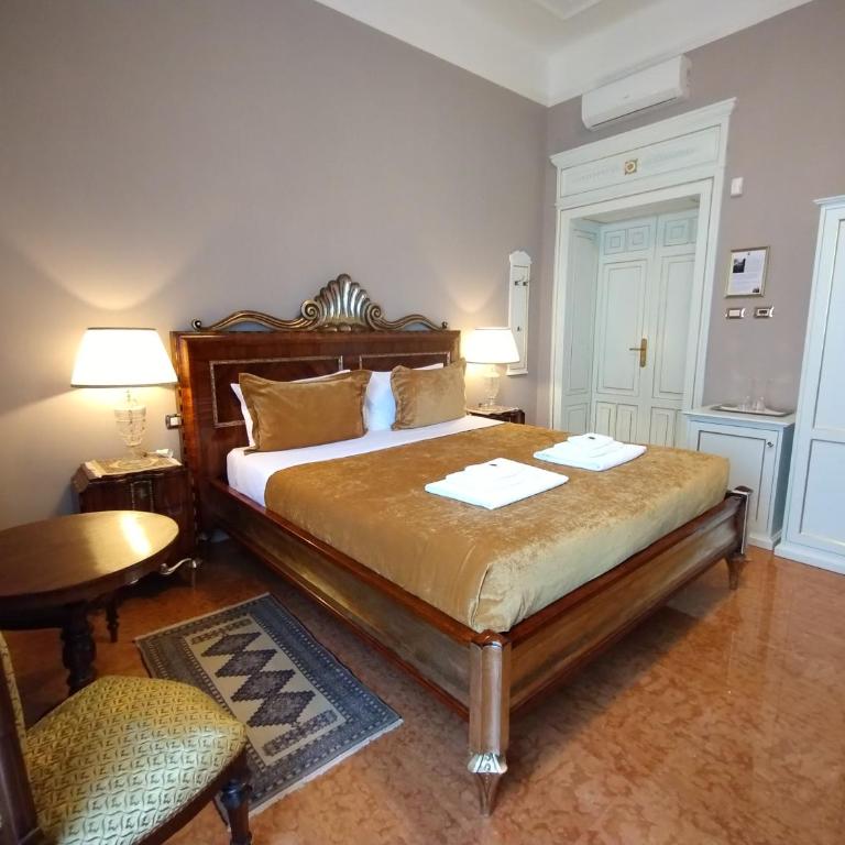 NOBILI LIBARDI - VILLA BASEVI - Chambre Double avec Salle de Bains Privative - 4