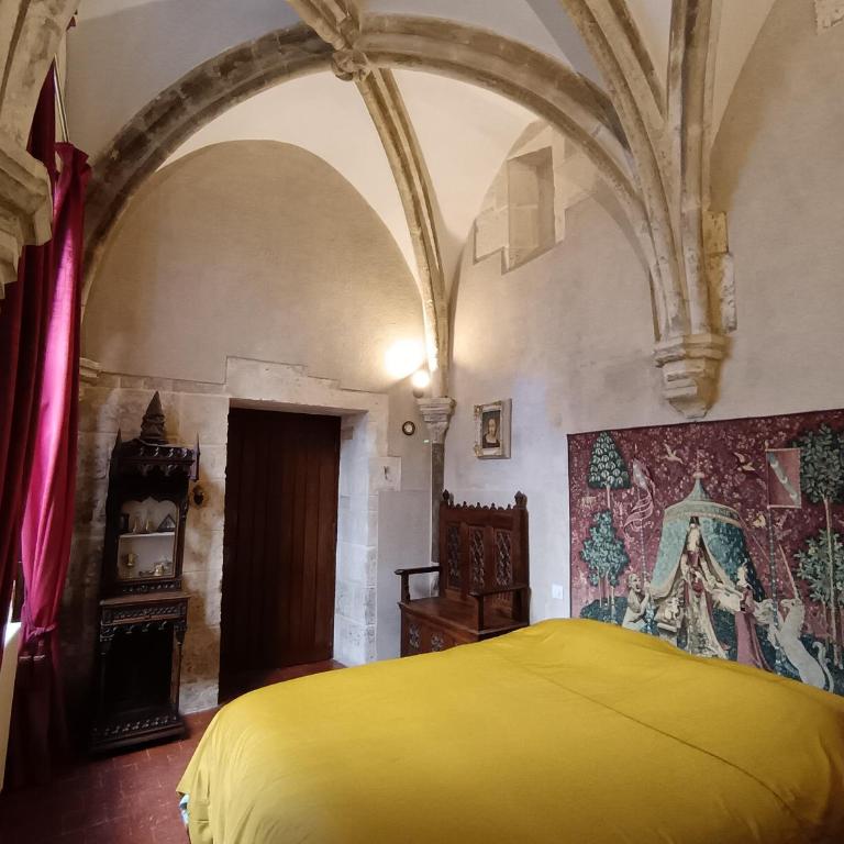 Suite des 7 Sorciers, nuit dans une Chapelle d'un Manoir Magique - Suite Deluxe avec Lit King-Size - 1