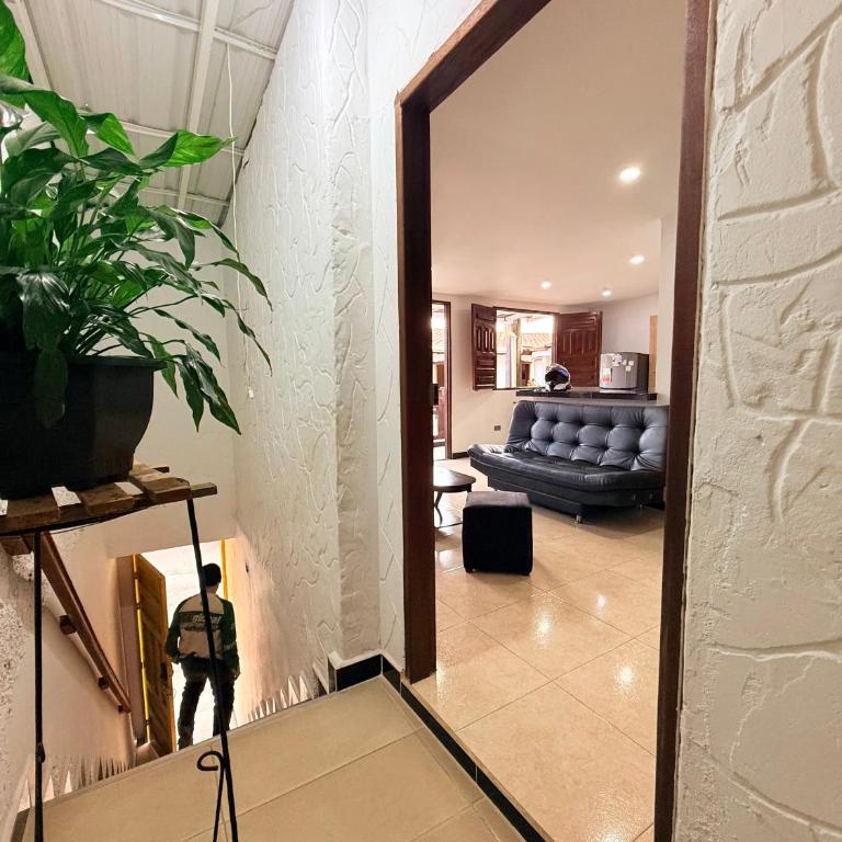 Apartamento Privado en el Centro, Tours y Más - Apartamento de 2 dormitorios con balcón - 9