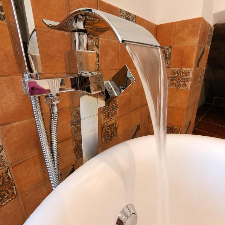 Casa con piscina y jacuzzi - Casa - 15