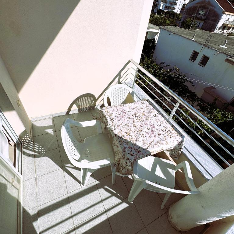 Casa Fiorita - One-Bedroom Apartment - 3