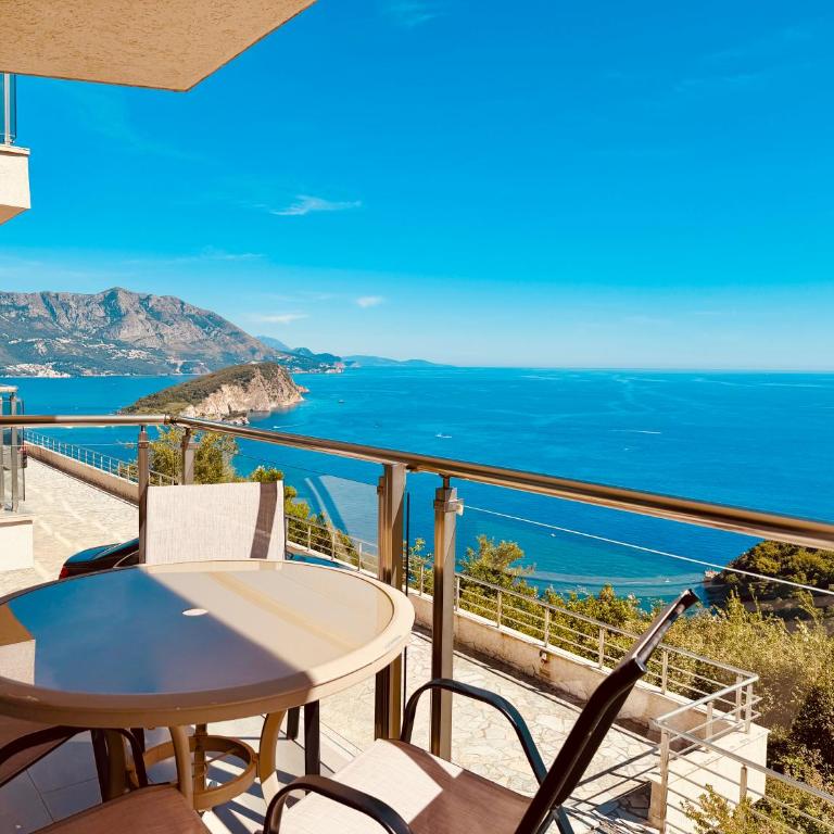 Skyline View Apt & Sea View Terrace - Appartement 2 Chambres - 25