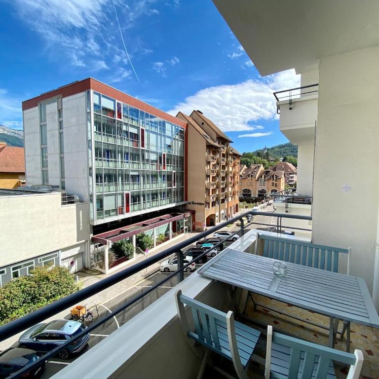 Le Jane : Centre ville, Garage, Balcon - Apartment mit 3 Schlafzimmern - 34