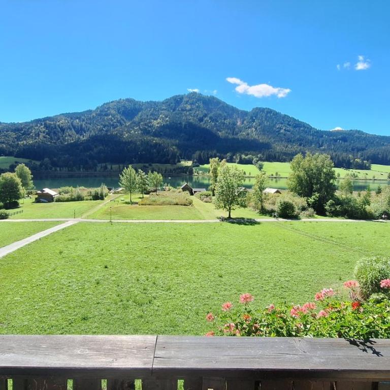 Haus Alpenfriede - Doppelzimmer mit Seeblick - 11