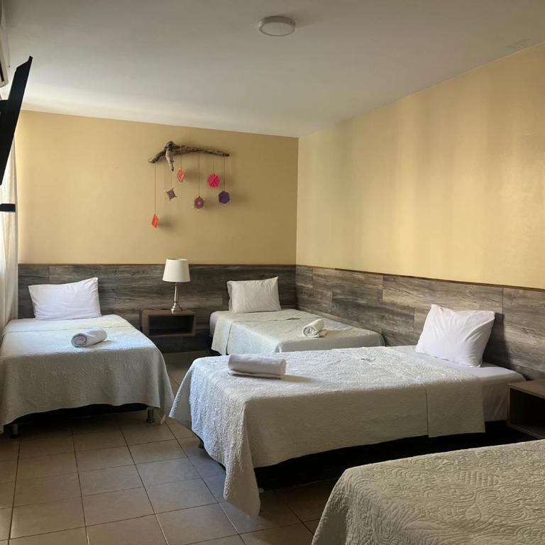 Hotel El Huacachinero- Hotel Familiar - Superior Quadruple Room with Interior View with Air Conditioning - 4
