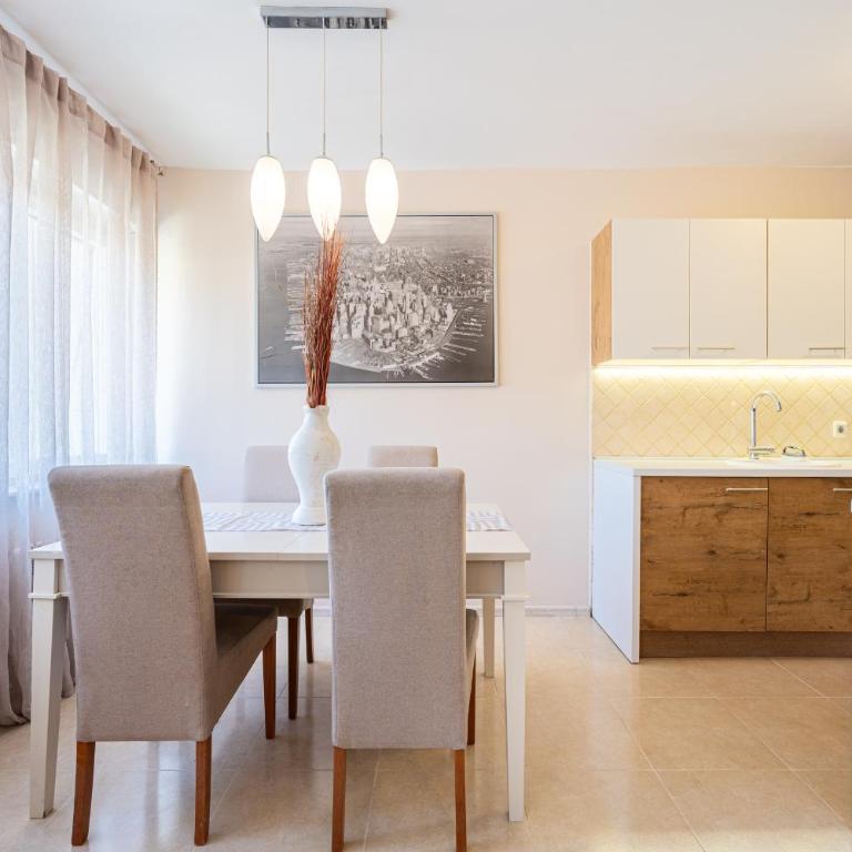Downtown Apartment Tivat - Two-Bedroom Apartment - 7