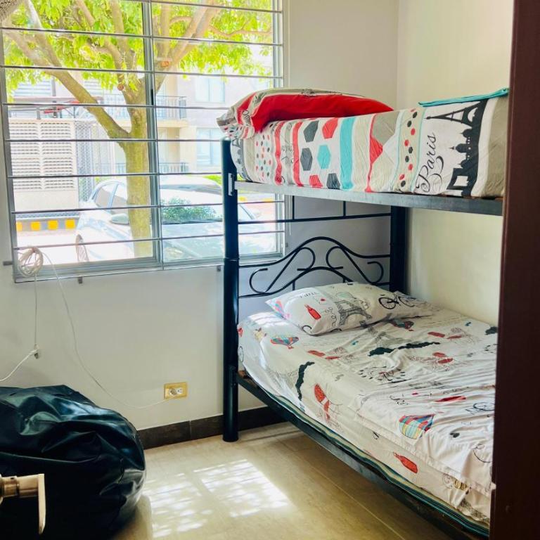 Apto en conjunto cerrado con piscina. - Two-Bedroom Apartment - 2