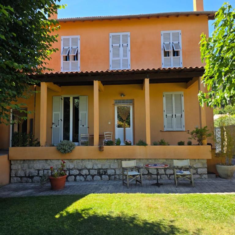 La chènevière - Maison 2 Chambres - 17