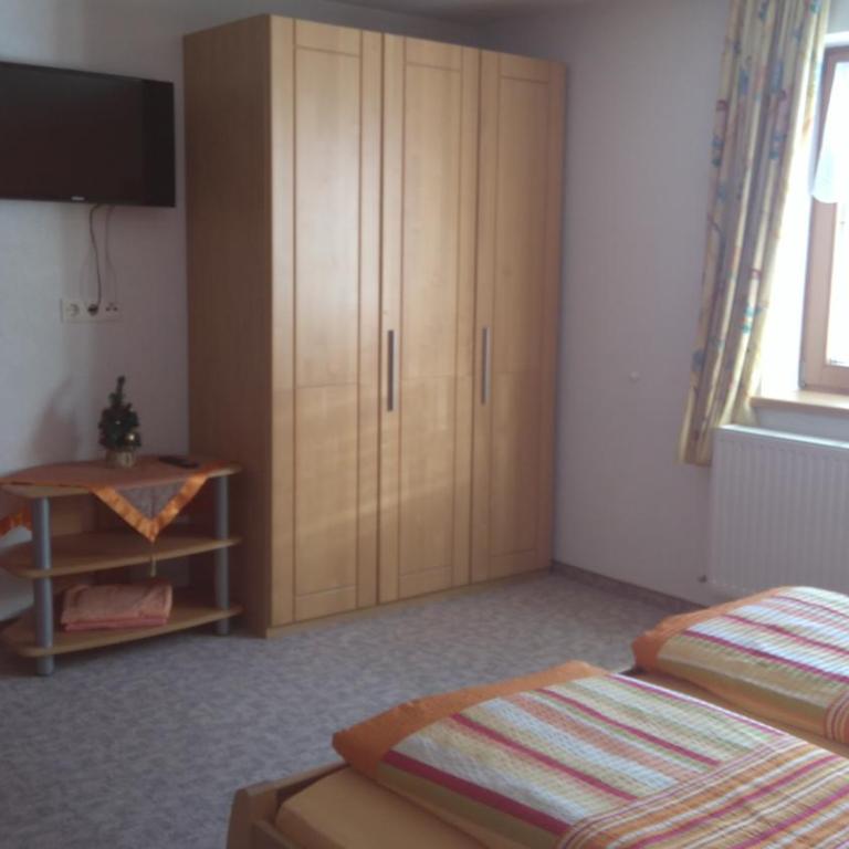 Ferienwohnungen Egger - Apartment mit Balkon - 10