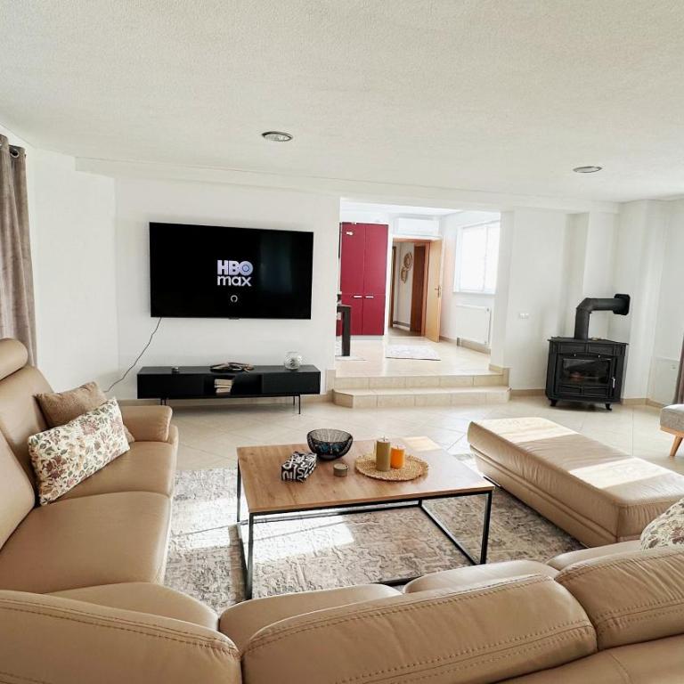 Layal Residence Exclusive 3 Floor House - Three-Bedroom House - 8