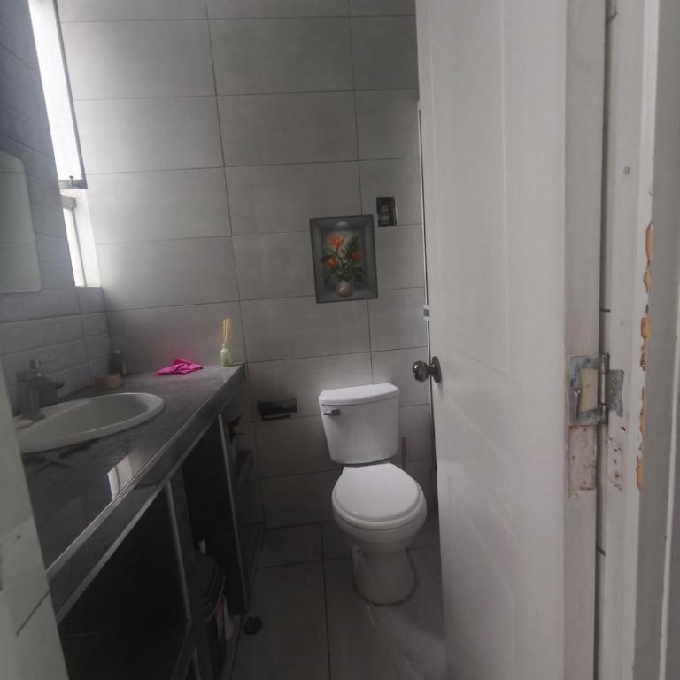Departamemto acogedor y moderno - Three-Bedroom Apartment - 13