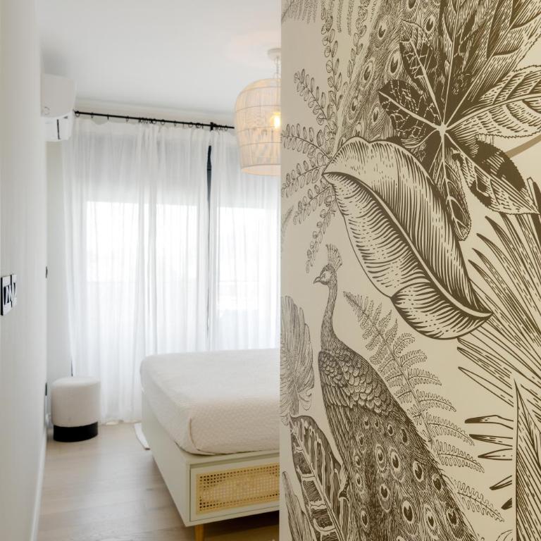 Luxurious Bohemian Residence with Pool - Apartman sa 2 Spavaće Sobe, Terasom i Pogledom na More - 7