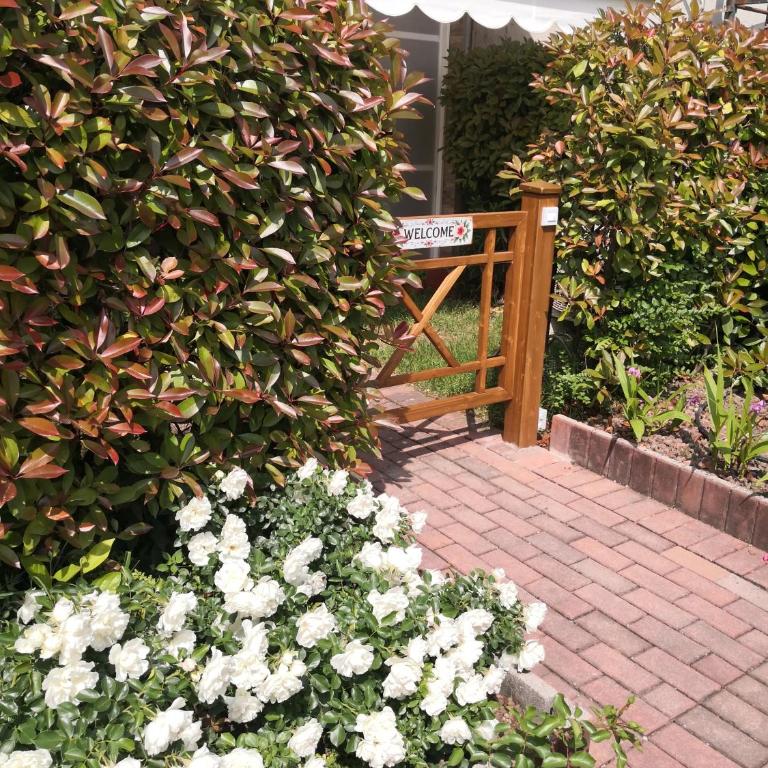 Garden Suite Salici 3 pools, private garage - Appartement 1 Chambre - Vue sur Jardin - 9