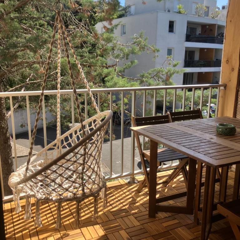 grand appartement Sete - Apartamento de 2 dormitorios con balcón - 2