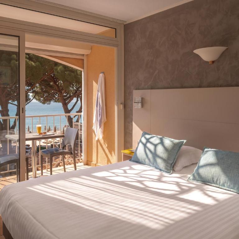 Hotel de la Plage - Chambre Double avec Balcon - Vue sur Mer - 1