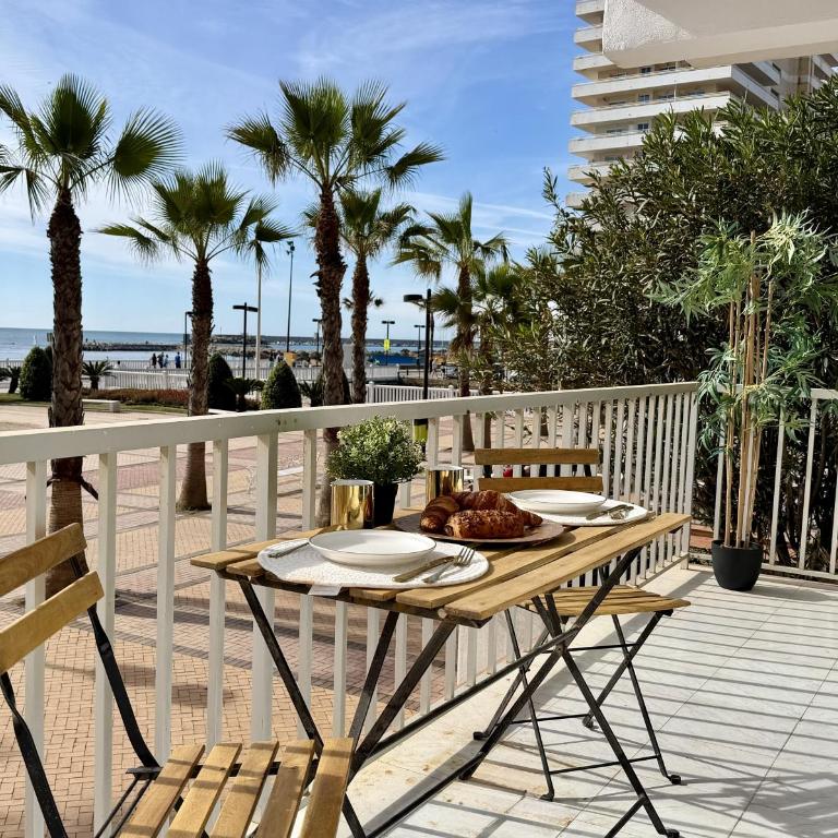 Premium Apartment Terrace & Beachfront by TuriVida - Apartment mit schöner Aussicht - 1