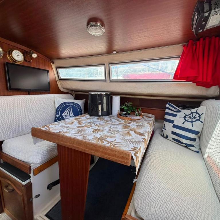 Nuit insolite à bord d'un voilier - Mobile Home - 5