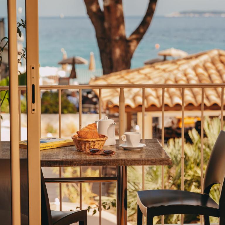 Hotel de la Plage - Chambre Quadruple - Vue sur Mer - 2